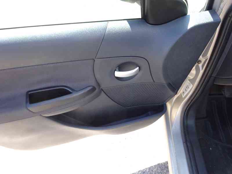 Citroen C3 1.4i r.v.2007 (54 kw) Koupeno v ČR - foto 6
