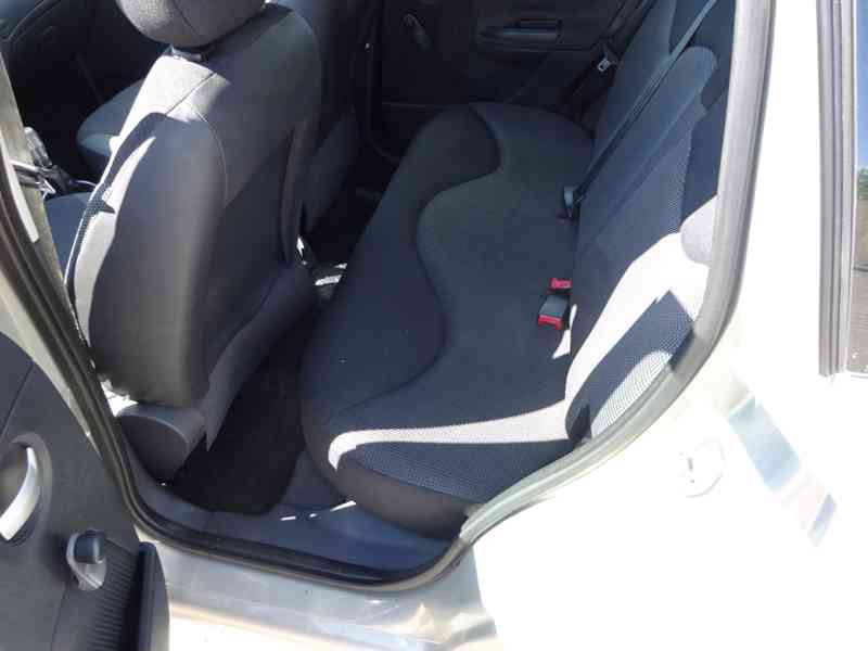 Citroen C3 1.4i r.v.2007 (54 kw) Koupeno v ČR - foto 13
