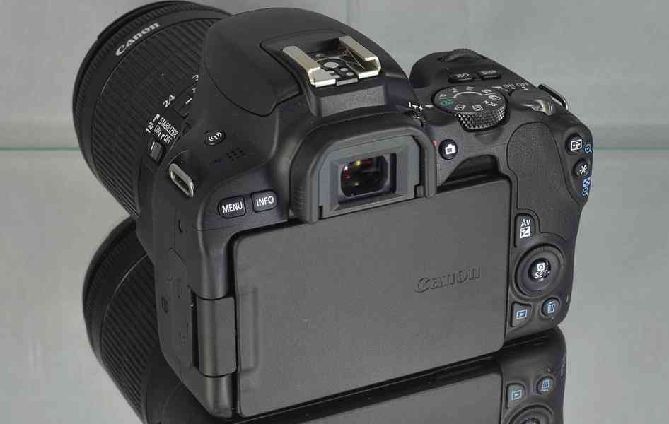 Canon EOS 200D + Objektiv EFS 18-55mm  * 1000 Exp. - foto 11