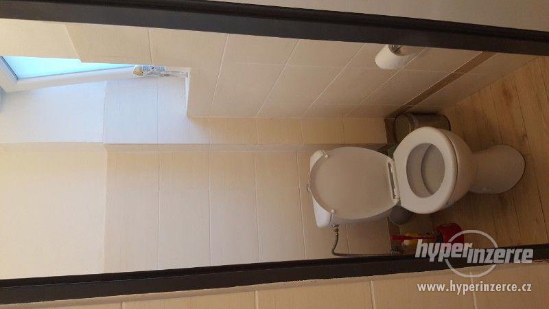 Pronájem bytu (100m2) se zahradou (192m2) Praha 9 Čakovice - foto 7