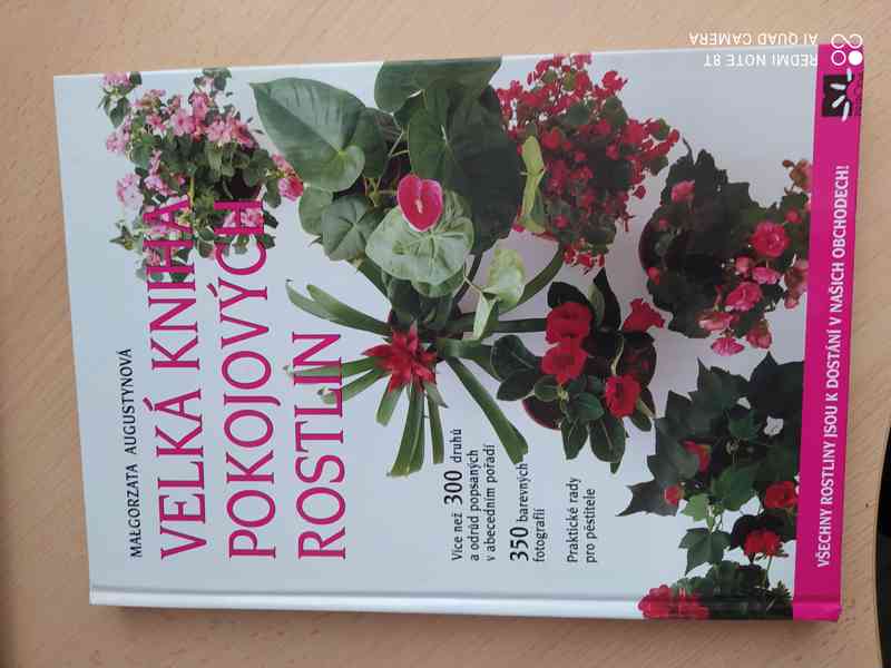 Velká kniha pokojových rostlin