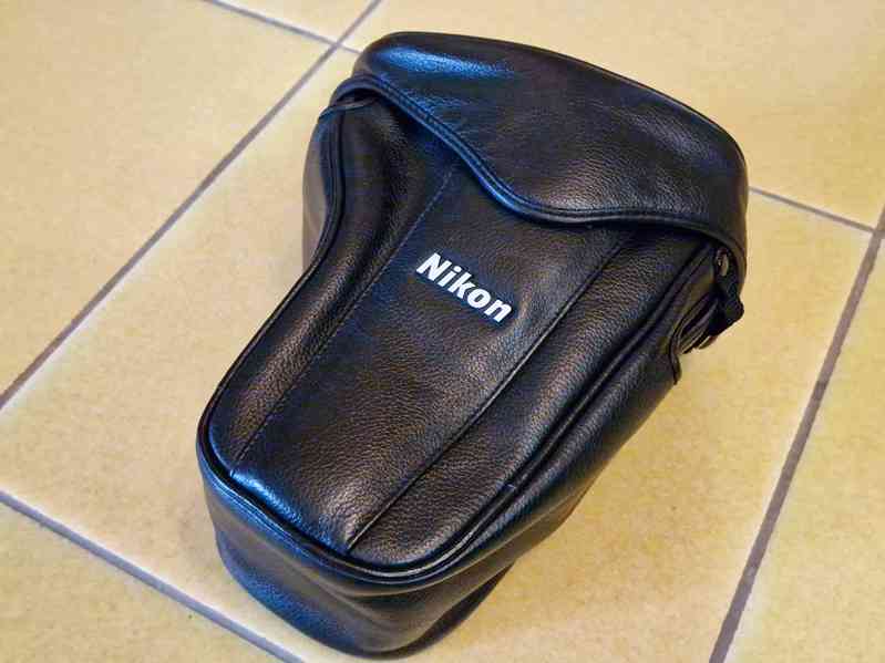 Nikon CF-D200 pouzdro - foto 3