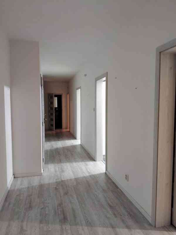 Slunný byt 3+1, 108 m2, ul. Hyacintová, Praha 10 - foto 14
