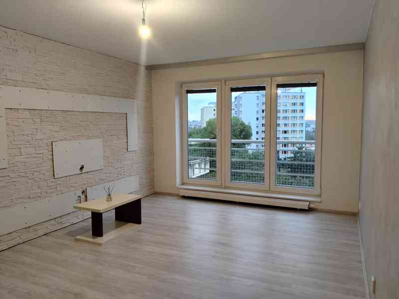 Slunný byt 3+1, 108 m2, ul. Hyacintová, Praha 10 - foto 2