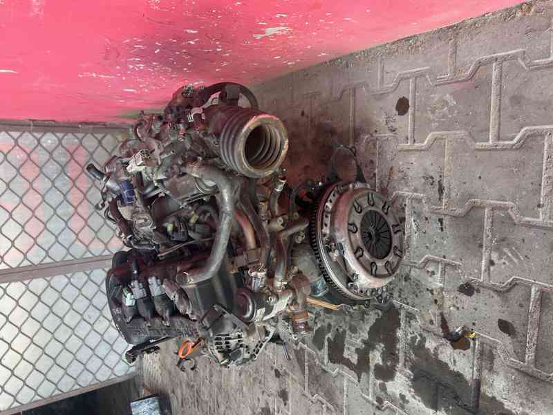 Motor 1,8 16V Nissan 84KW QG18 Primera komplet - foto 3
