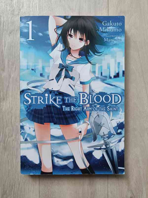 Strike the Blood, Vol. 1: The Right Arm of the Saint - foto 1