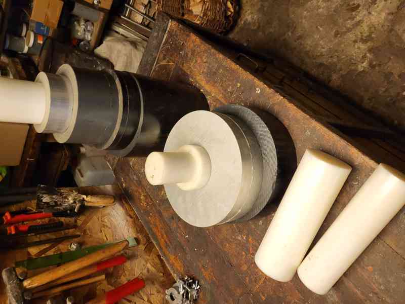 Silonové a kovové špalky na obrábění  - foto 5