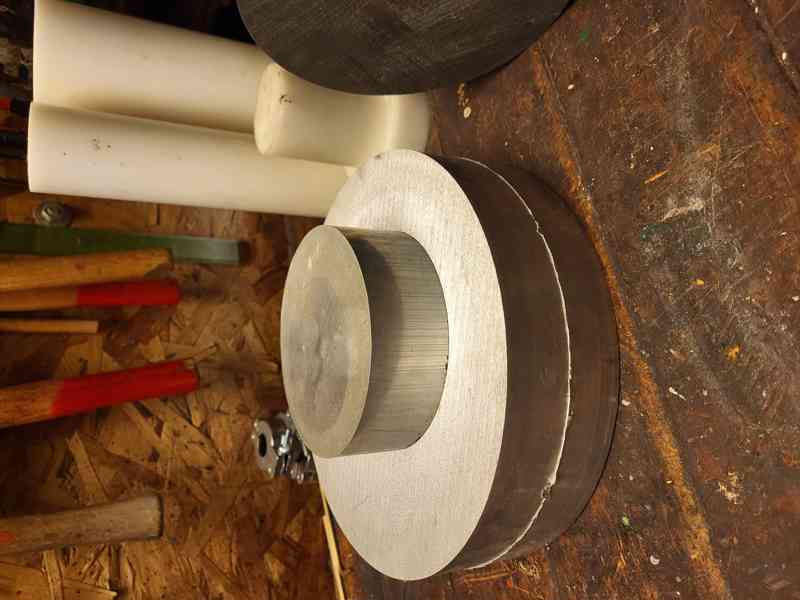 Silonové a kovové špalky na obrábění  - foto 7