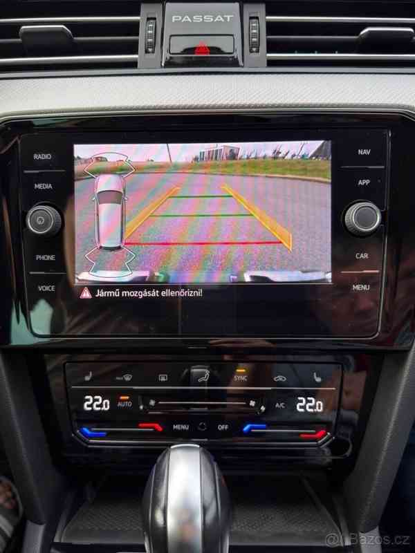 Volkswagen Passat Variant 2,0   B8 R-Line TDI 2023 - foto 23