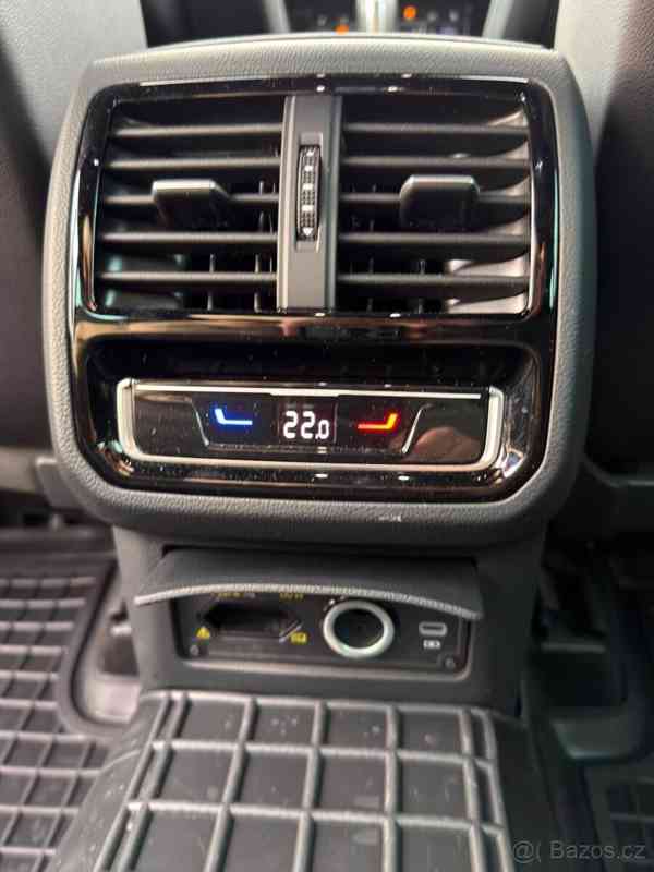 Volkswagen Passat Variant 2,0   B8 R-Line TDI 2023 - foto 20