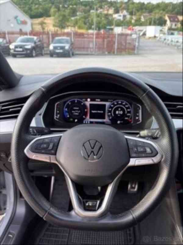 Volkswagen Passat Variant 2,0   B8 R-Line TDI 2023 - foto 4