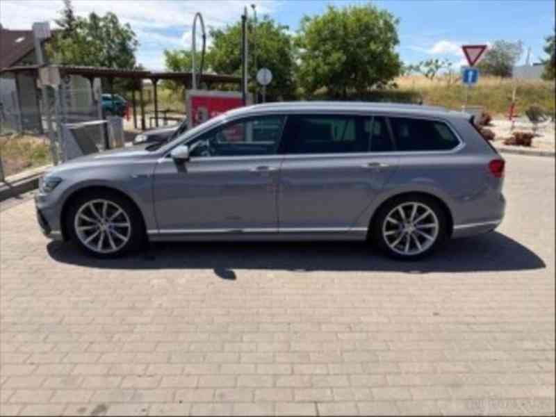 Volkswagen Passat Variant 2,0   B8 R-Line TDI 2023 - foto 2