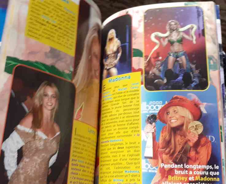 Britney Spears suvenýr francouzský Mini Magazín - foto 9