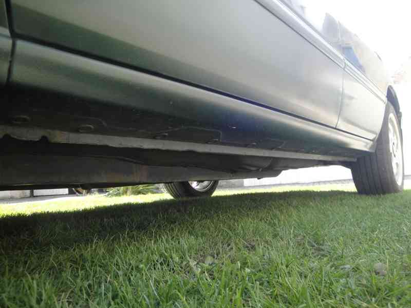 Toyota CAMRY (V2) 2.2i 96kW veterán v TOP stavu - foto 9