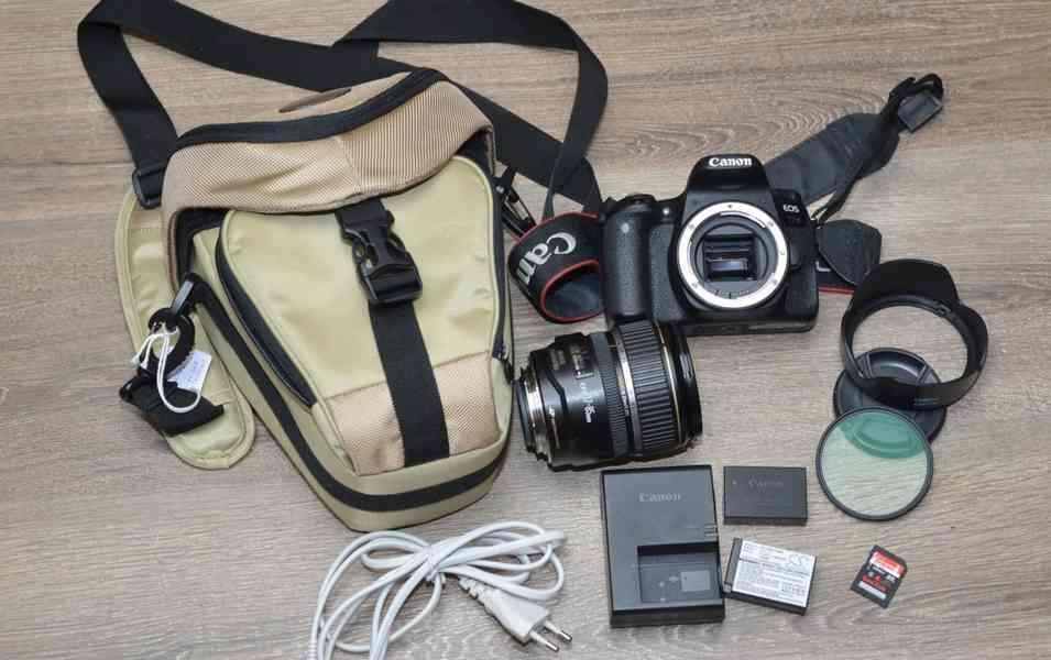 Canon EOS 77D + EF-S 17-85mm  IS USM  7000 Exp - foto 3