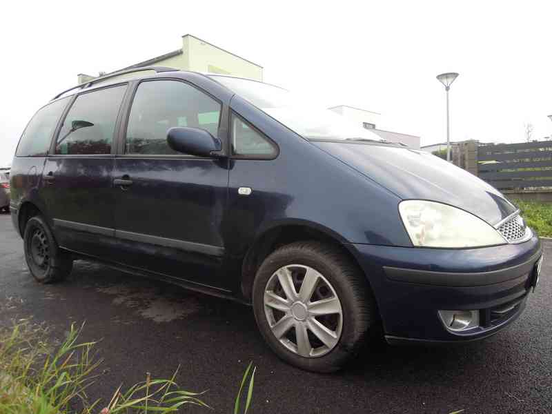 Ford Galaxy, rok 2004 - foto 5