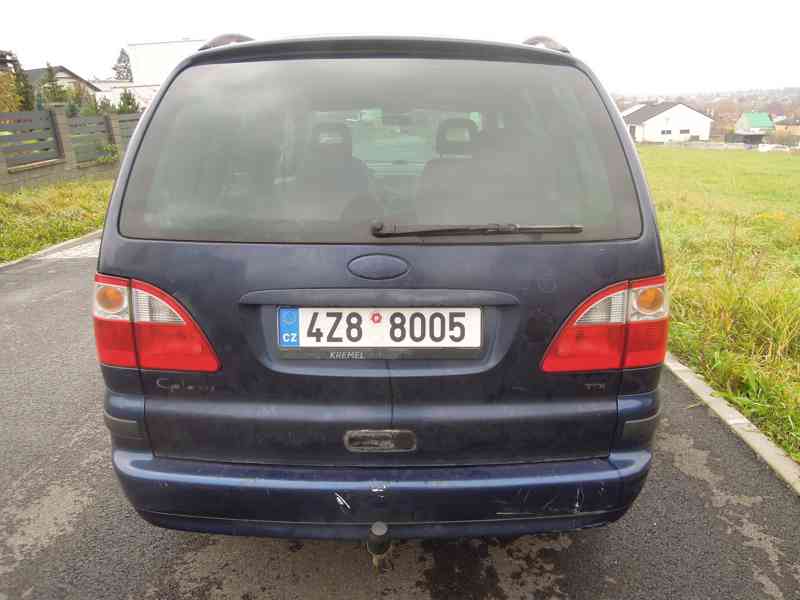 Ford Galaxy, rok 2004 - foto 3