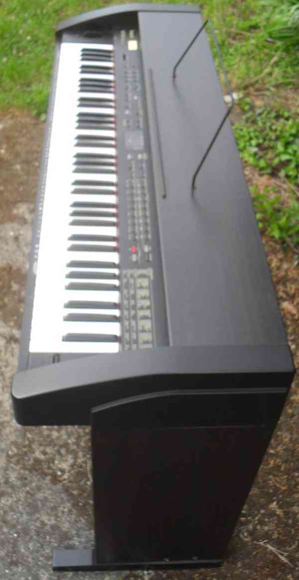Digitální piano Roland KR350 - foto 5