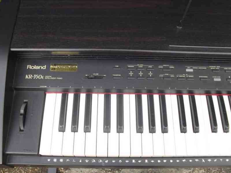 Digitální piano Roland KR350 - foto 6