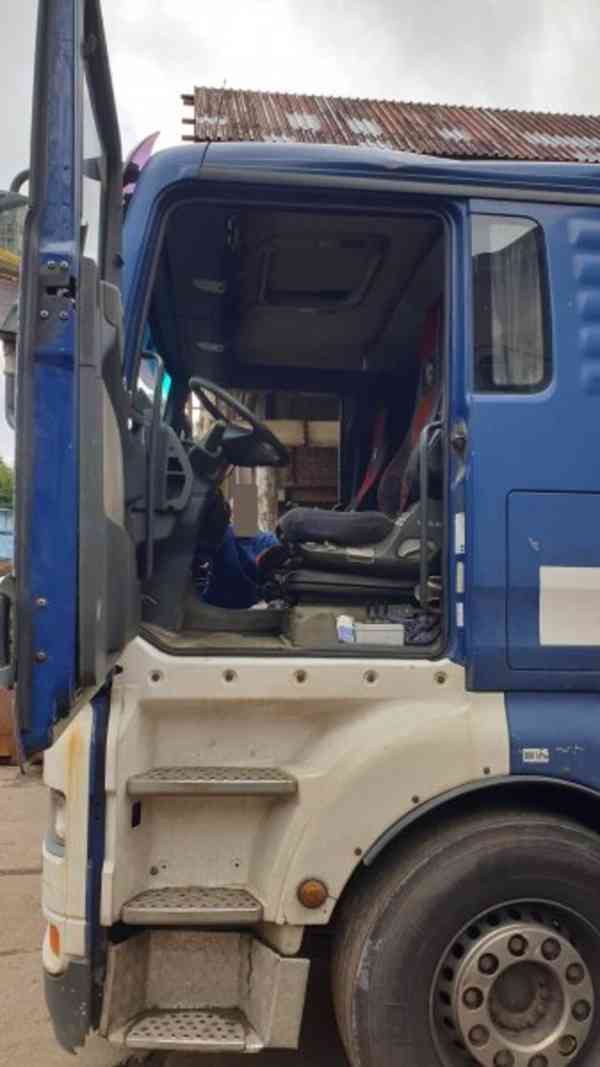 6x2 hák+HR(2008 nástavby) kovošrot lůžko MAN TGA +LIV drapák - foto 8