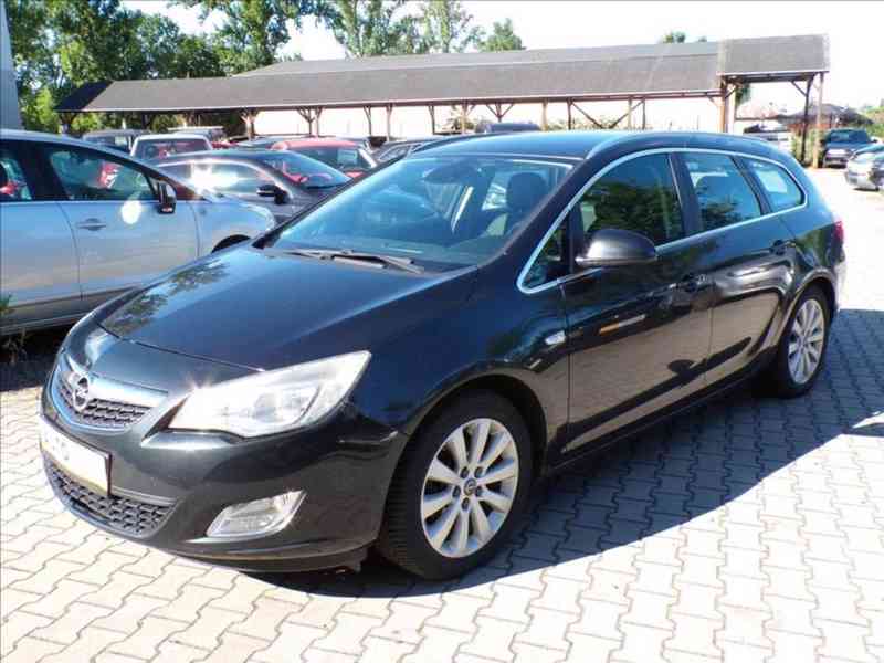 Opel Astra 1,7 CDTi - foto 2