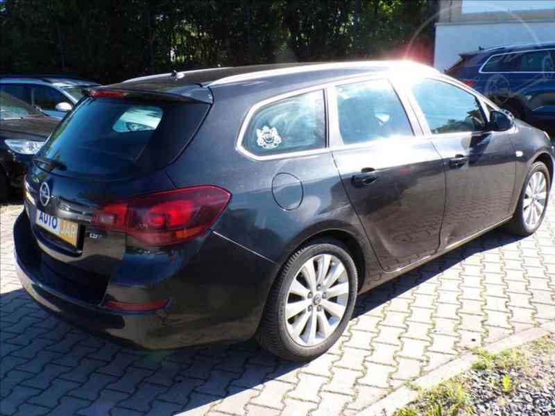 Opel Astra 1,7 CDTi - foto 3