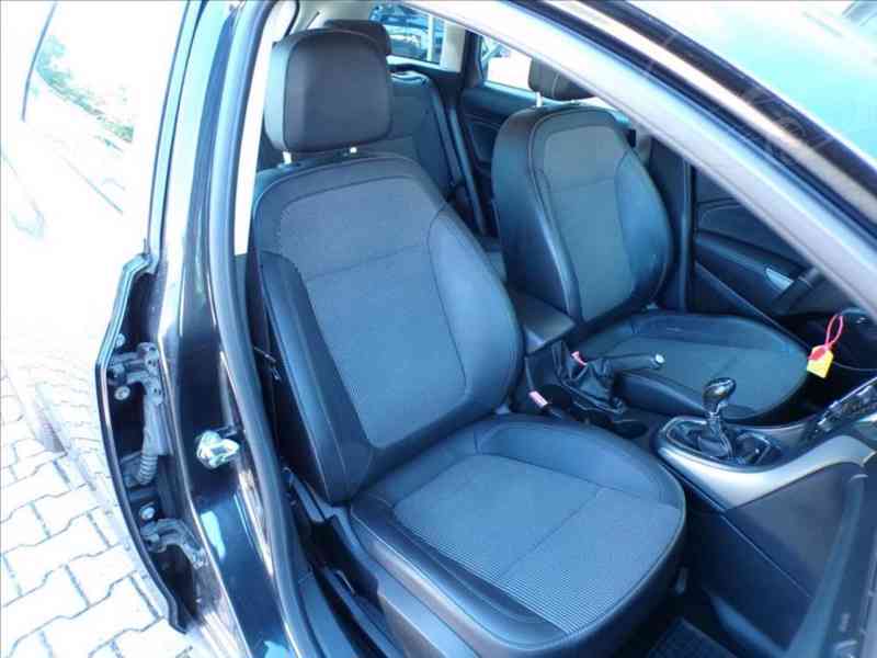 Opel Astra 1,7 CDTi - foto 12