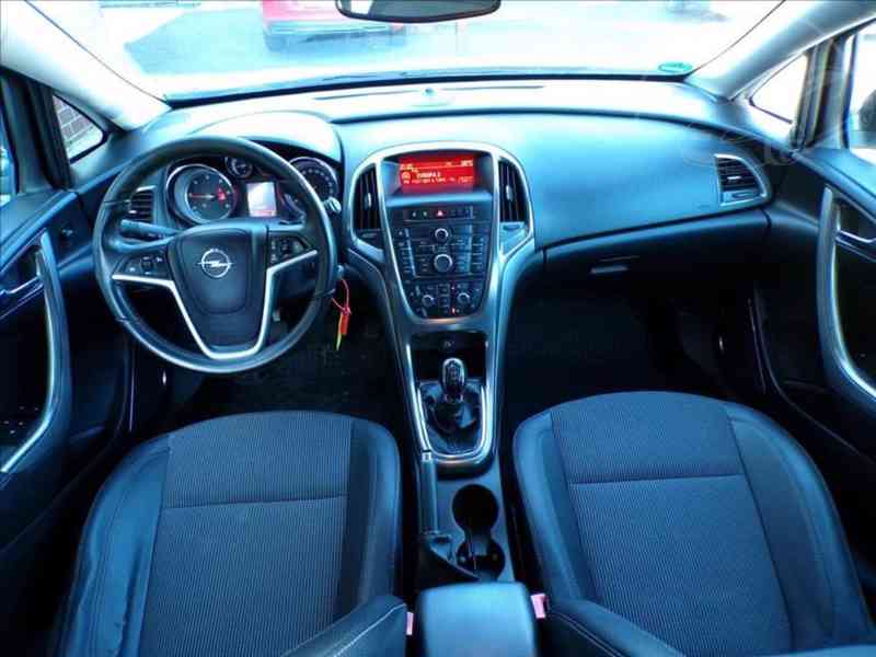Opel Astra 1,7 CDTi - foto 5