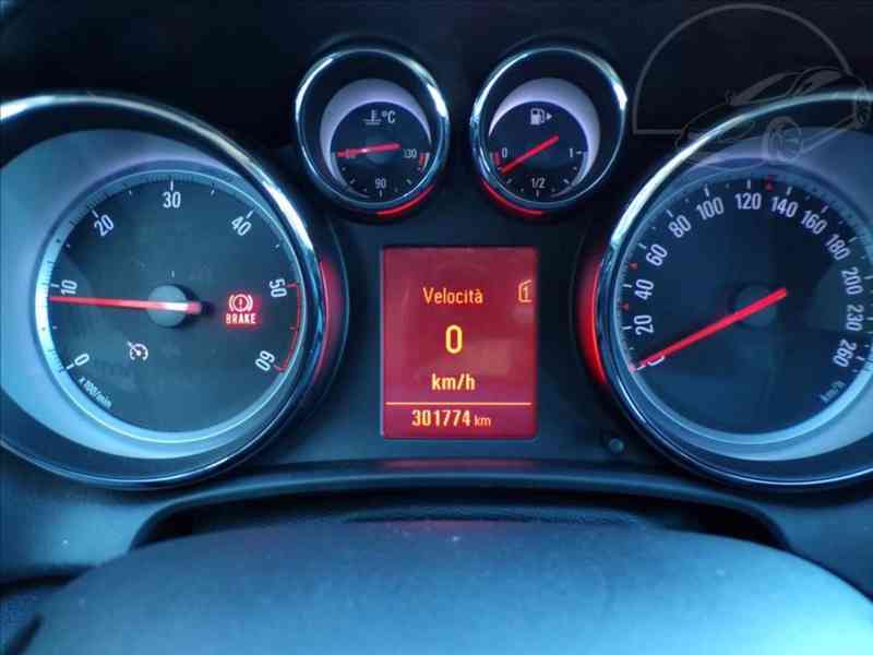 Opel Astra 1,7 CDTi - foto 6