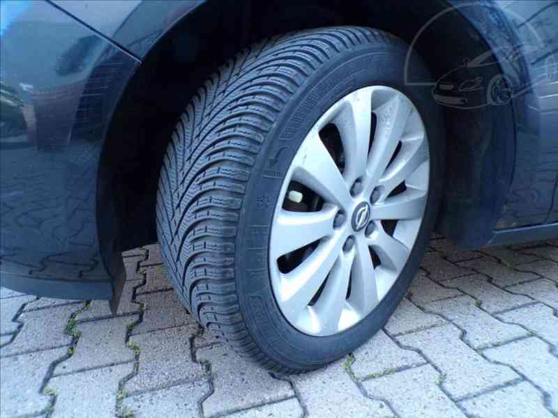 Opel Astra 1,7 CDTi - foto 14