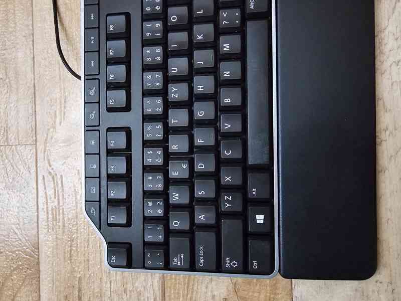 Špičková klávesnice Dell KB522 černá CZ s původním Shiftem - foto 4