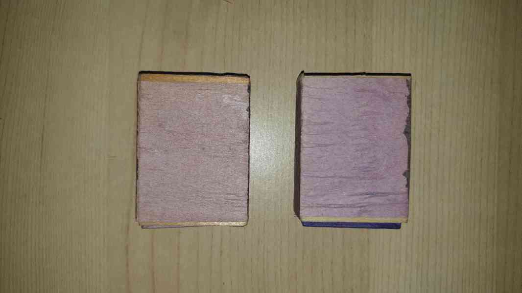 Staré dýhované krabičky se zápalkami - foto 3