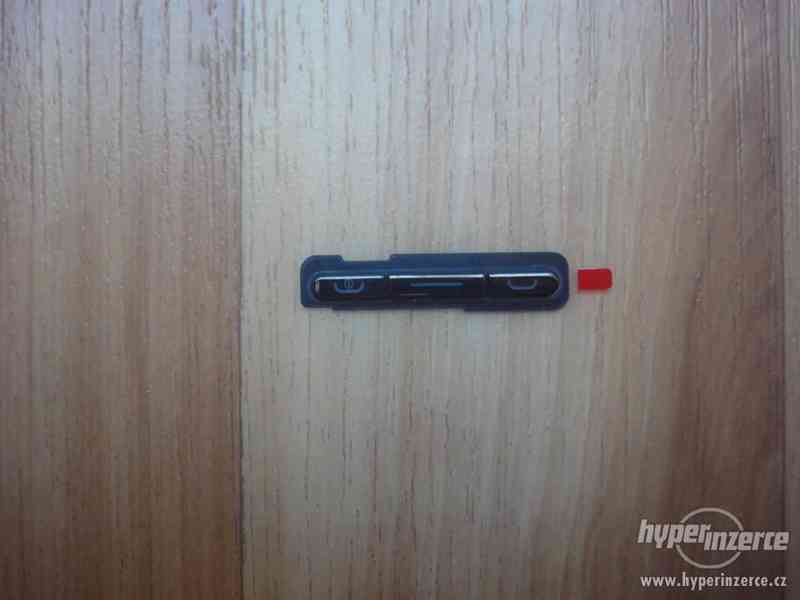 Nová, originální malá klávesnice na Nokia C6, žádná - foto 1