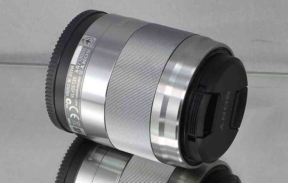 Sony E 50mm f/1,8 OSS APS-C  SteadyShot*E mount - foto 7