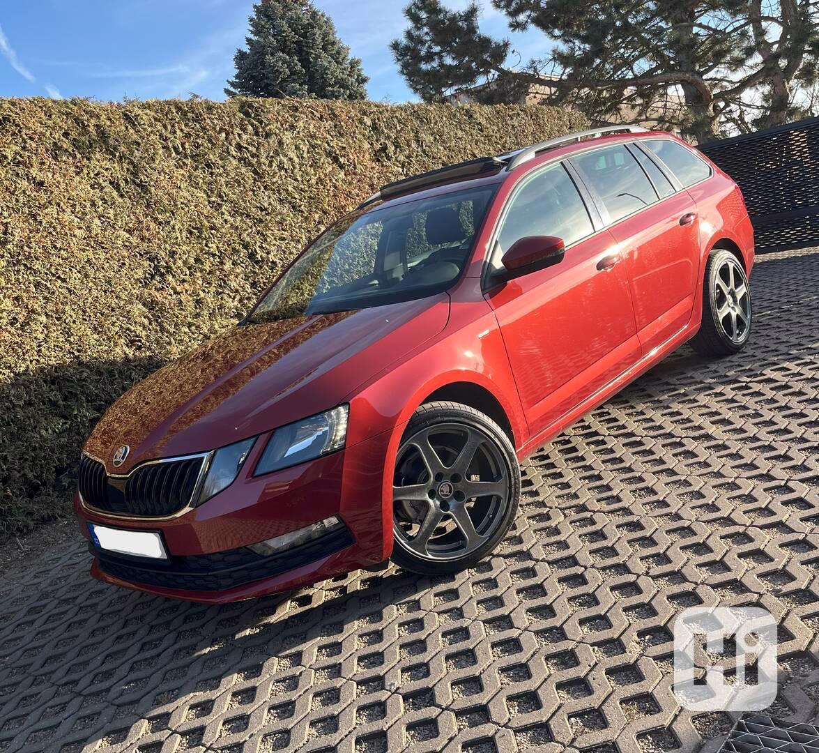 Škoda Octavia 3 Kombi 1.6 TDI , Facelift , Tažný , Panorama - foto 1