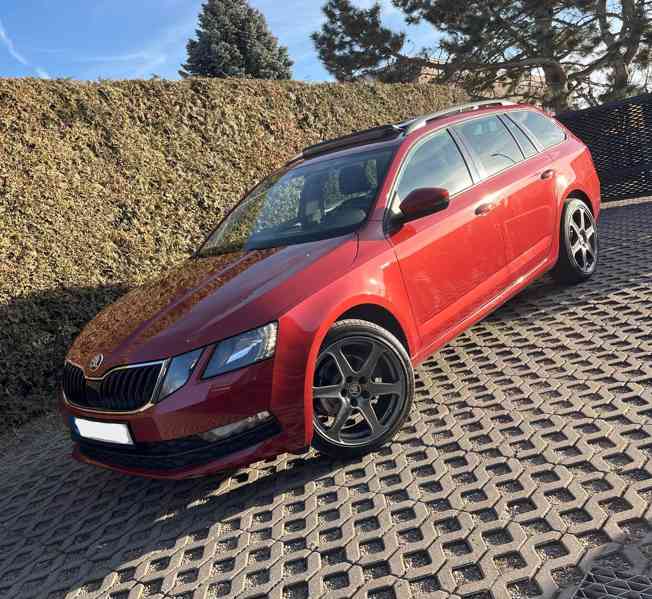 Škoda Octavia 3 Kombi 1.6 TDI , Facelift , Tažný , Panorama