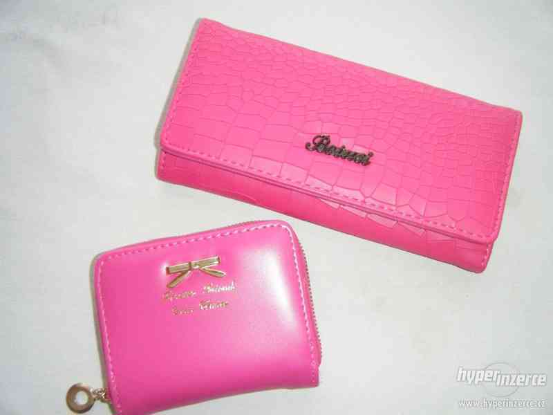 Růžové módní peněženky - foto 1