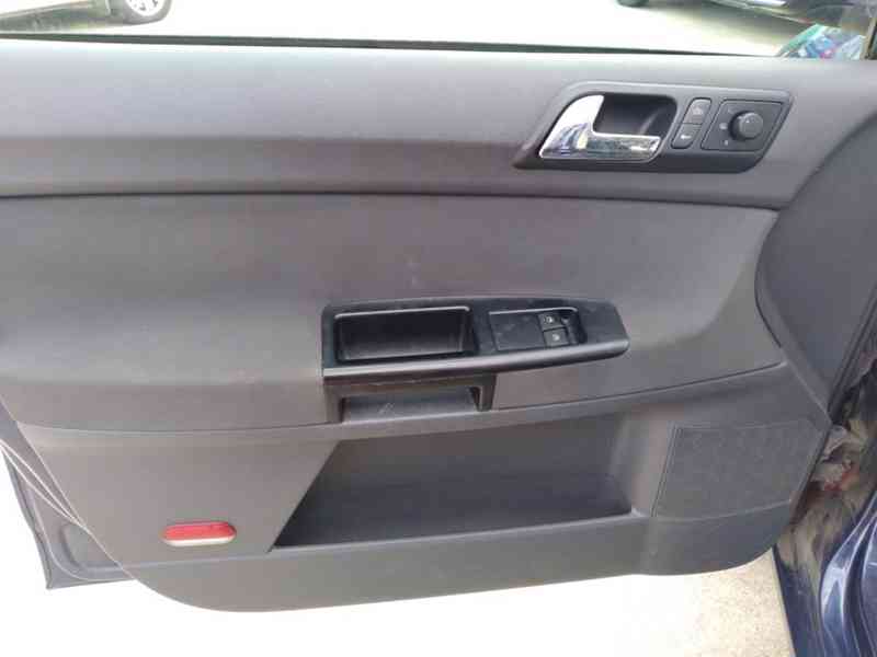 VOLKSWAGEN POLO 1.4 16V COMFORTLINE AUTOMAT KLIMA - foto 23