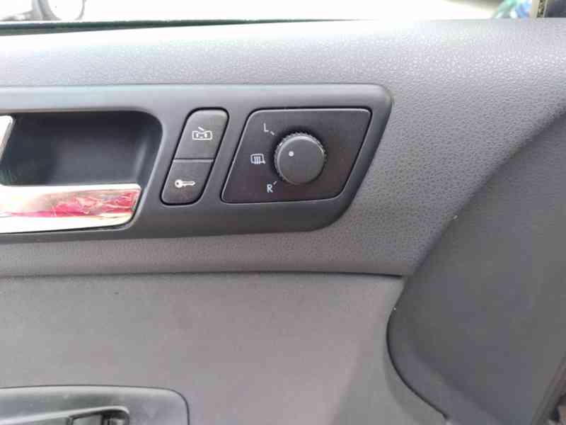 VOLKSWAGEN POLO 1.4 16V COMFORTLINE AUTOMAT KLIMA - foto 21
