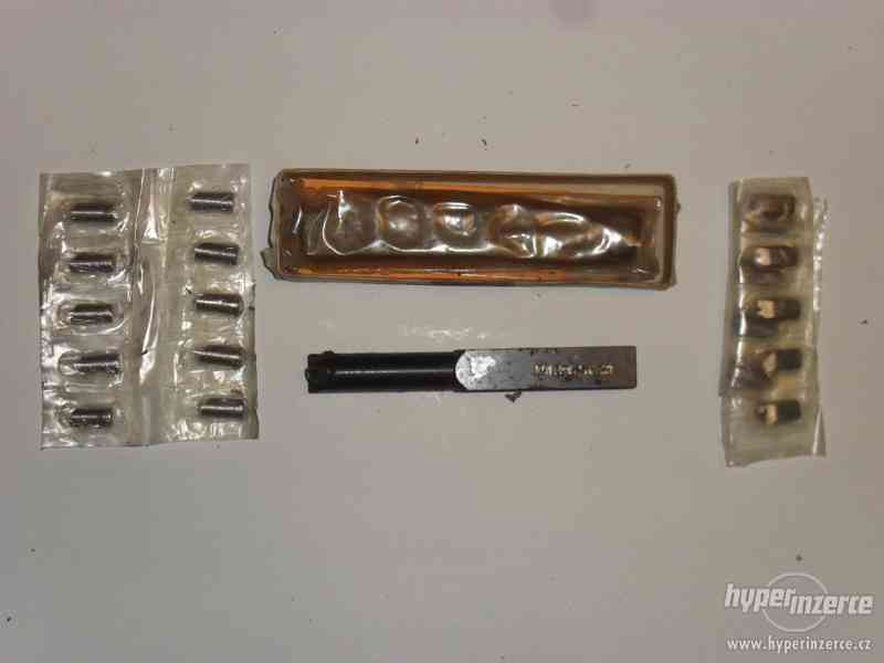 ELBORN Sústružnícke nože + vložky CBN - foto 8