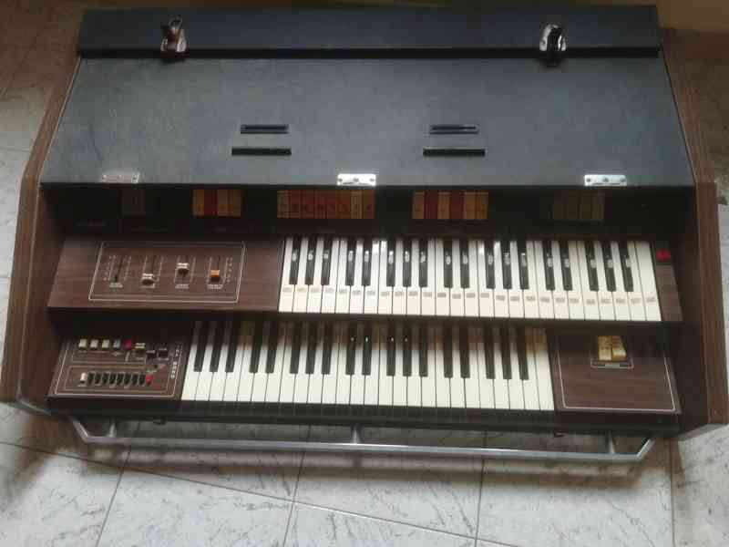 SOLTON elektronické varhany - foto 5