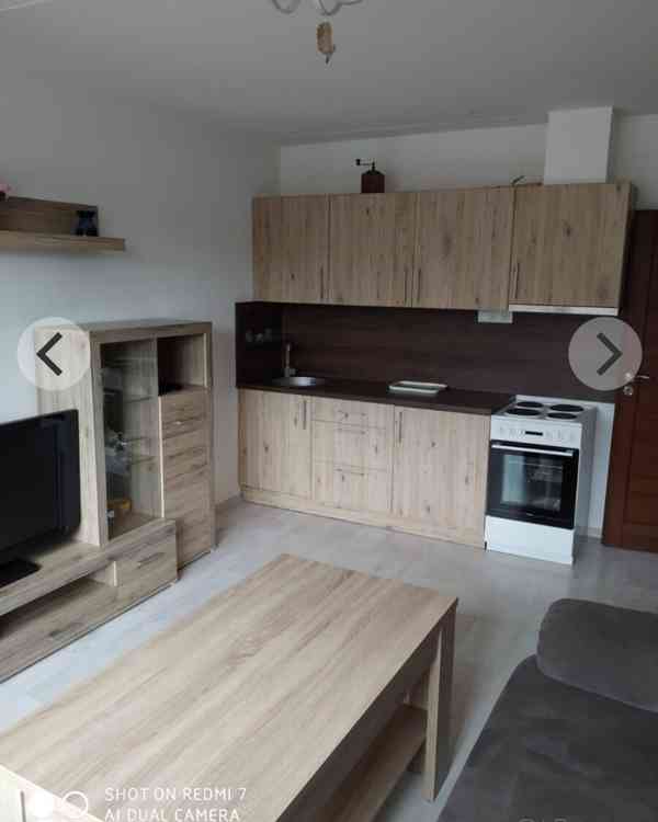 Pronajmu zařízený byt 2+kk - foto 5