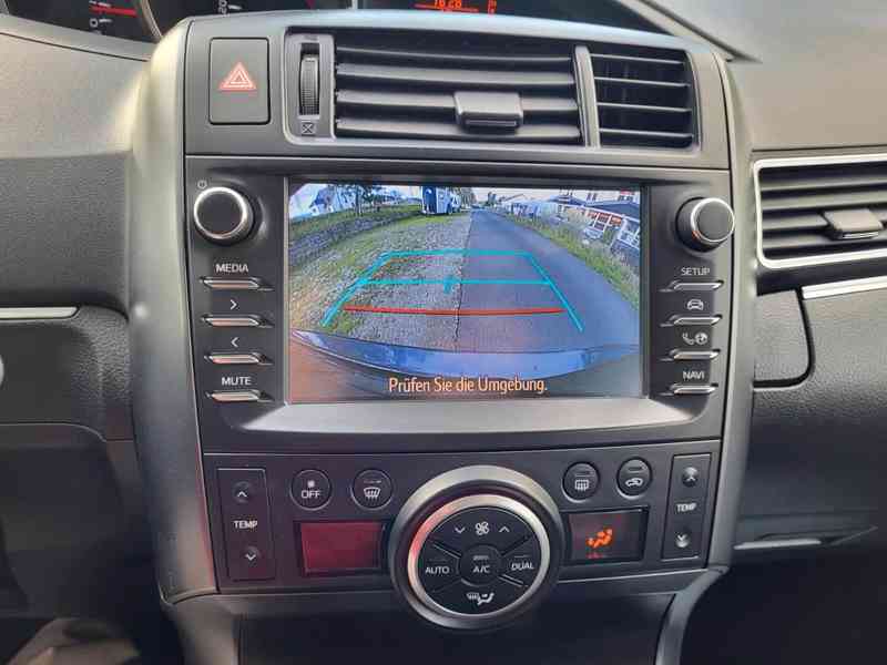 Toyota Verso 1,8i Edition-S benzín 108kw - foto 3