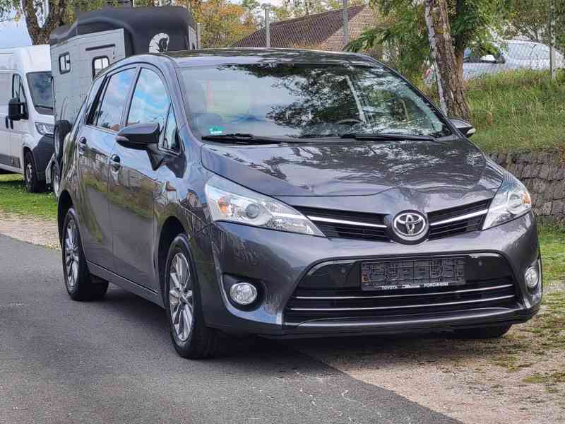 Toyota Verso 1,8i Edition-S benzín 108kw - foto 4