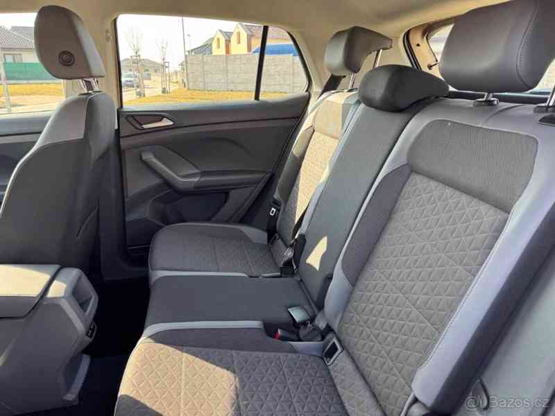Volkswagen T-Cross 1,0   style 2020 1.0 TSI 85KW - foto 7