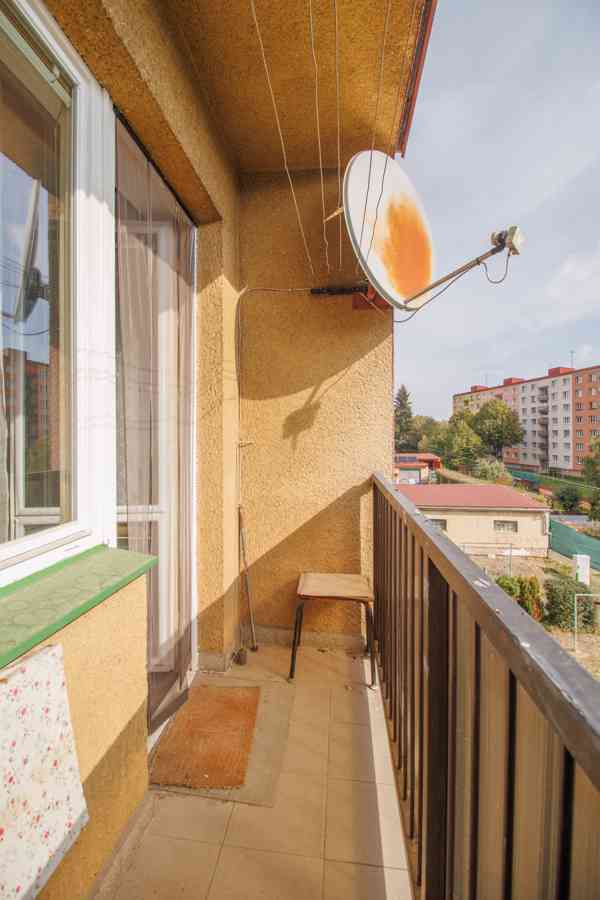 Prodej slunného zděného bytu 3+1 s balkonem a zahrádkou v Su - foto 15
