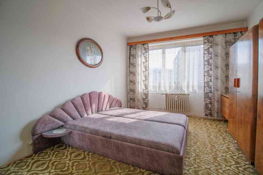 Prodej slunného zděného bytu 3+1 s balkonem a zahrádkou v Su - foto 18