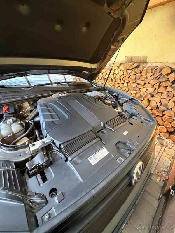 Volkswagen Touareg 3,0   TDI, 210 kW nafta, automat - foto 5