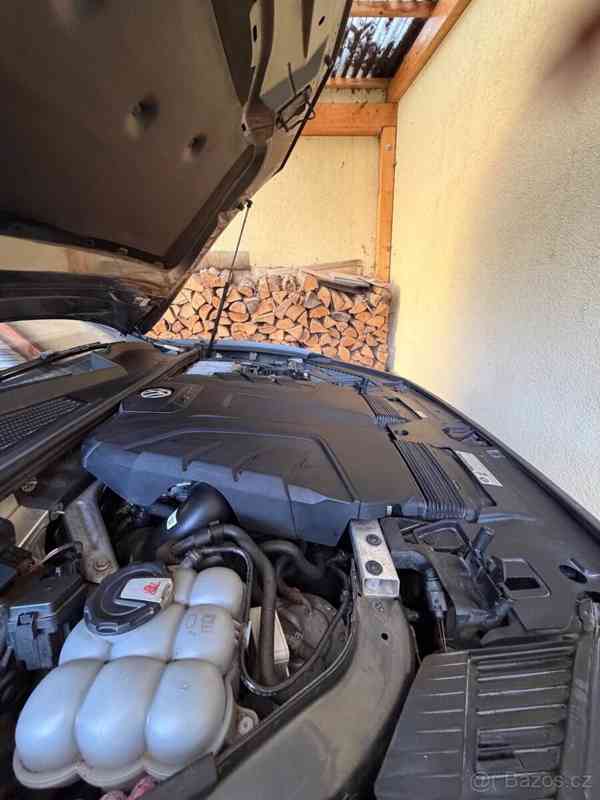 Volkswagen Touareg 3,0   TDI, 210 kW nafta, automat - foto 4