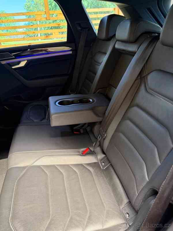 Volkswagen Touareg 3,0   TDI, 210 kW nafta, automat - foto 15